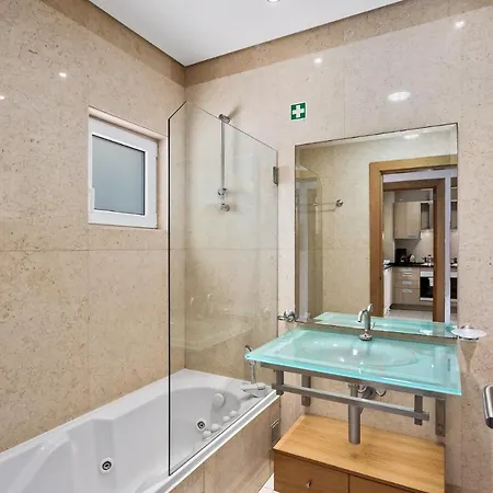 Remarkable 1-Bed Beach Apartment in Albufeira * Albufeira