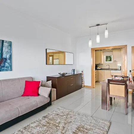 Apartment Remarkable 1-Bed Beach Apartment In Albufeira Albufeira