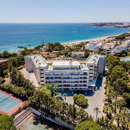 Apartment Remarkable 1-Bed Beach Apartment In Albufeira